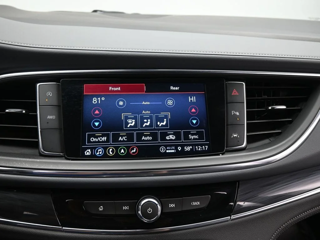 Used 2024 White Buick Premium Group image 15