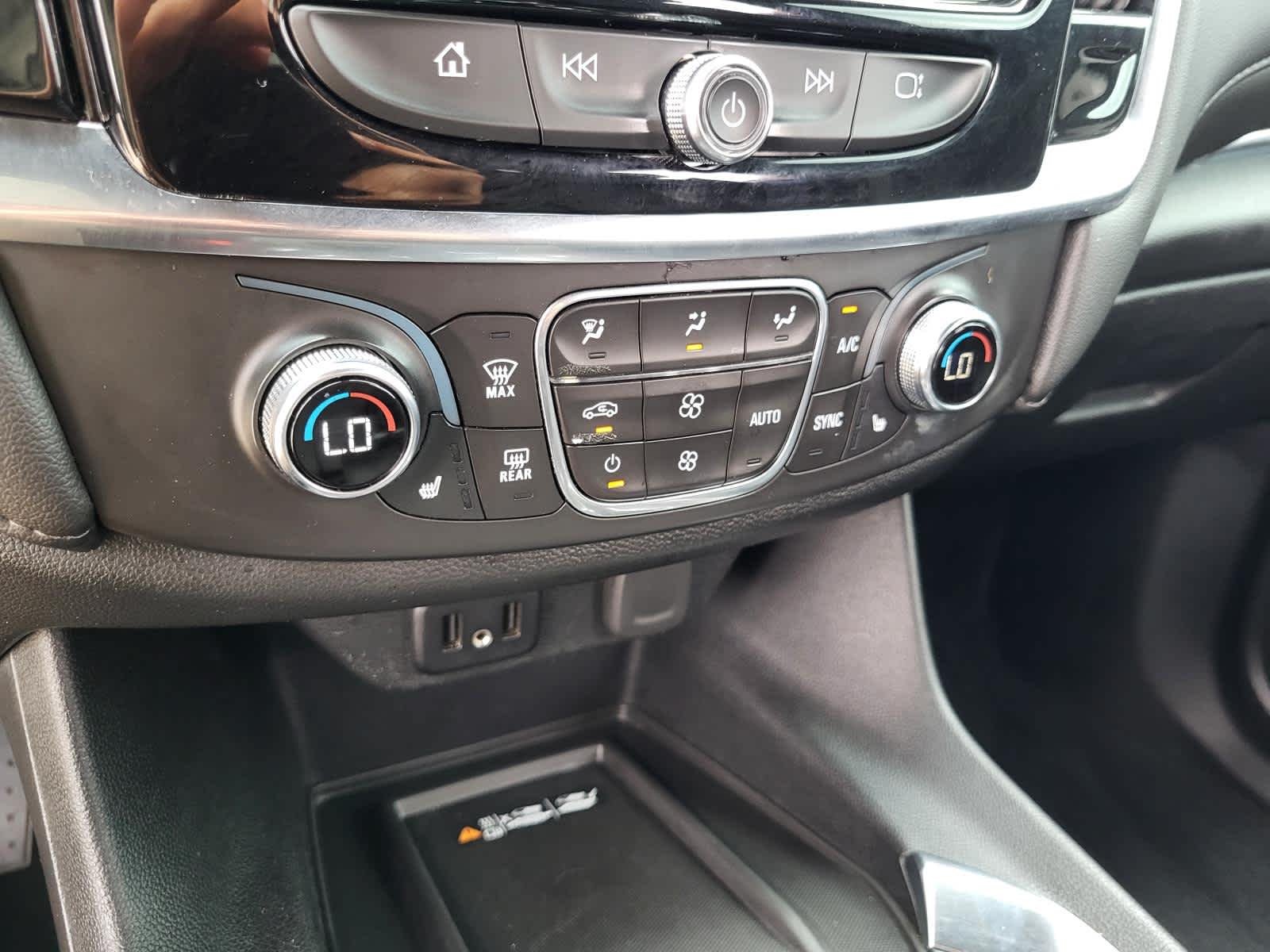 Used 2022 Northsky Blue Metallic Chevrolet LT Cloth image 24