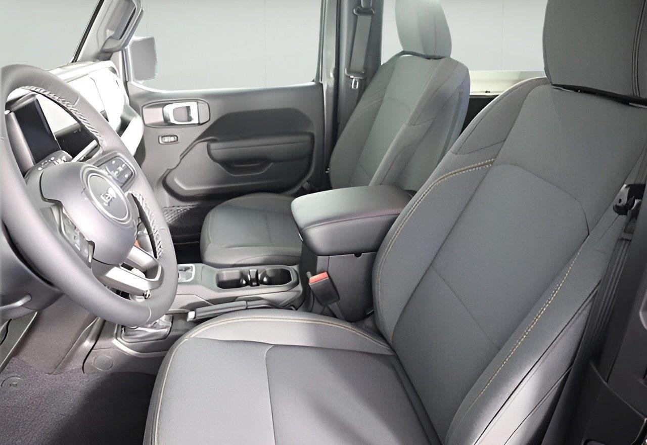 New 2026 Granite Crystal Metallic Clearcoat Jeep Sport S image 9