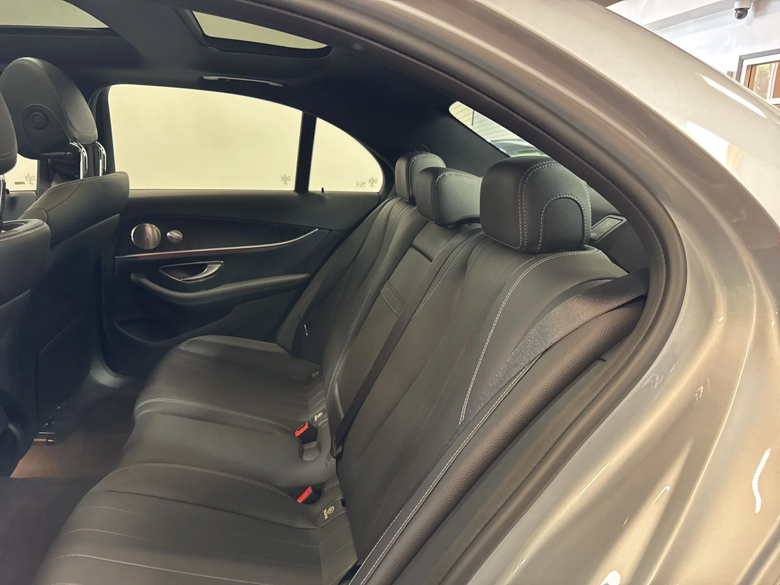 Used 2022 Silver Mercedes-Benz E 350 image 17