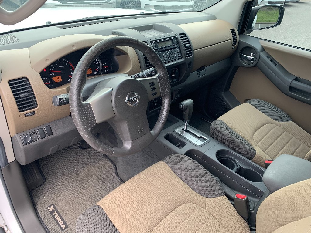 Used 2007 Avalanche Nissan S image 11