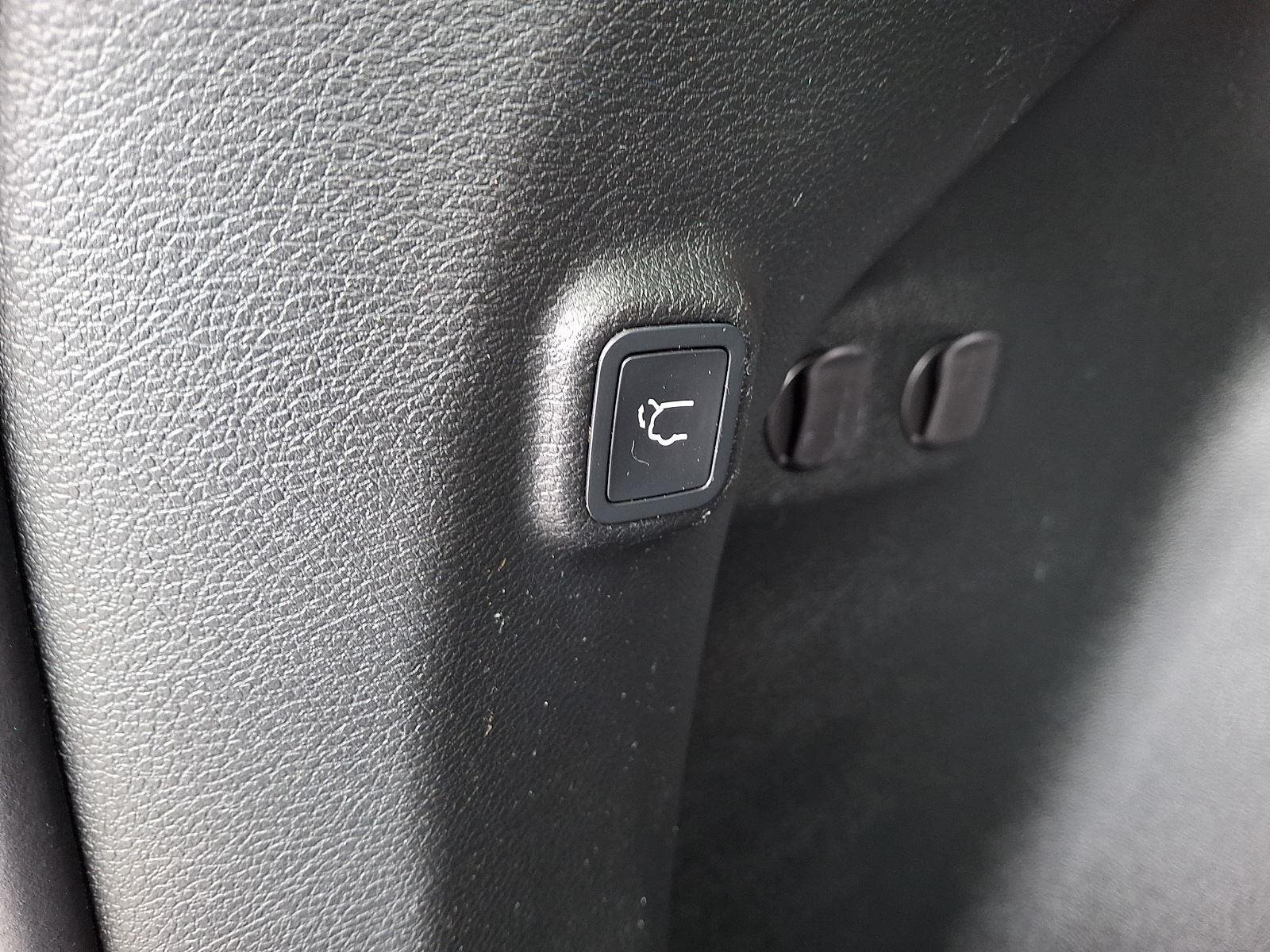 Used 2019 Velvet Red Pearlcoat Jeep Limited image 28