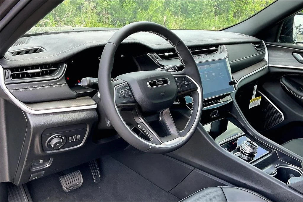 New 2026 Jeep Grand Cherokee L Limited 4D Sport Utility