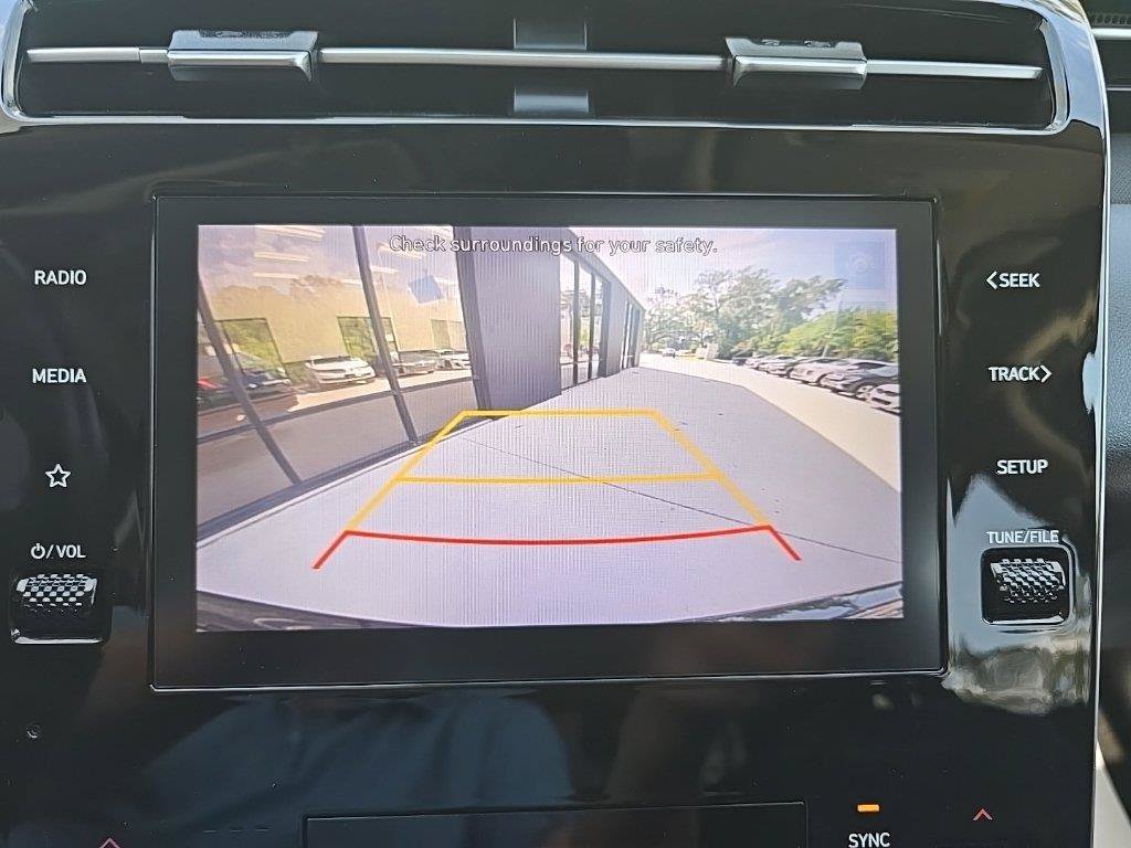 Used 2023 Black Hyundai SEL image 24