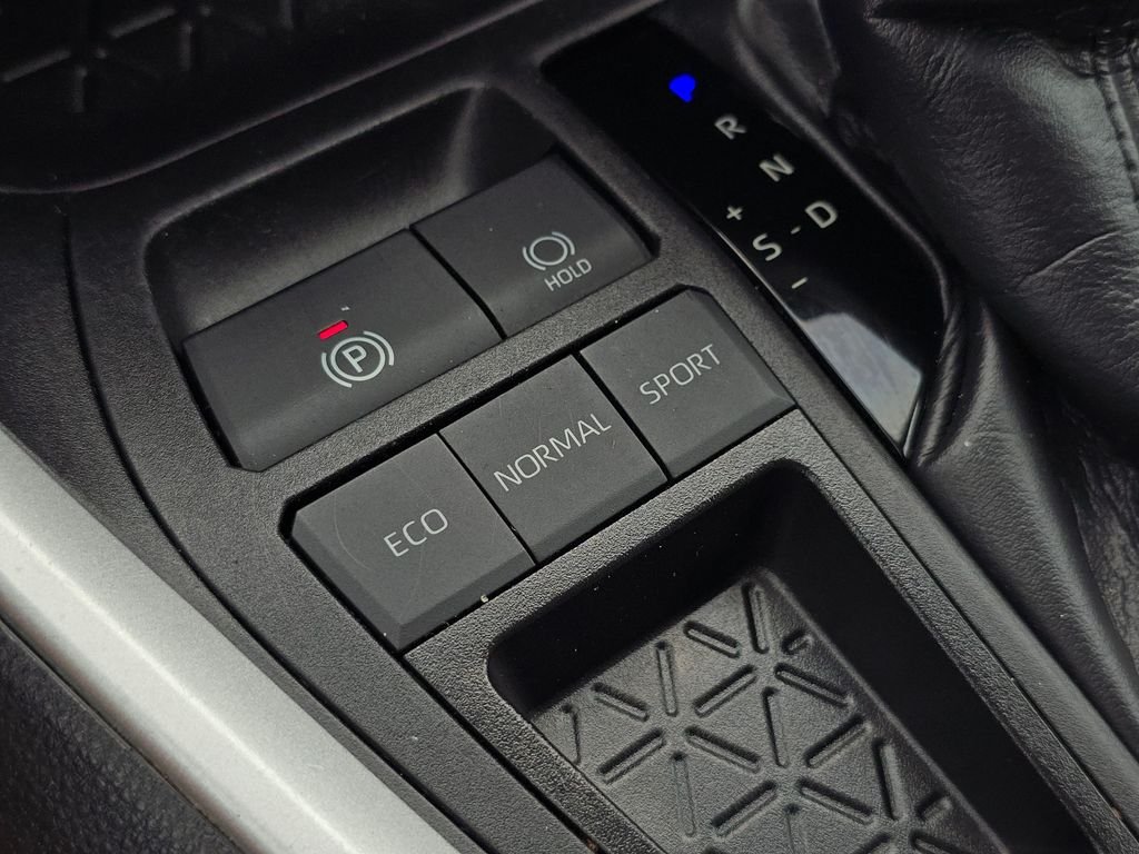 Certified Used 2024 Silver Toyota LE image 34