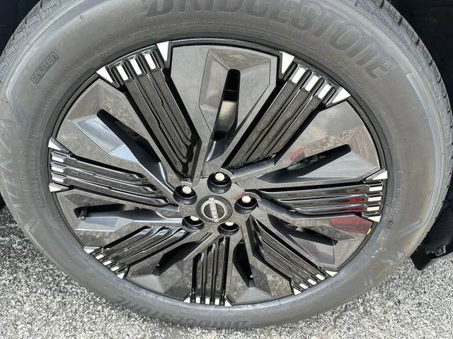 New 2026 Everest White Pearl TriCoat Nissan Platinum image 21