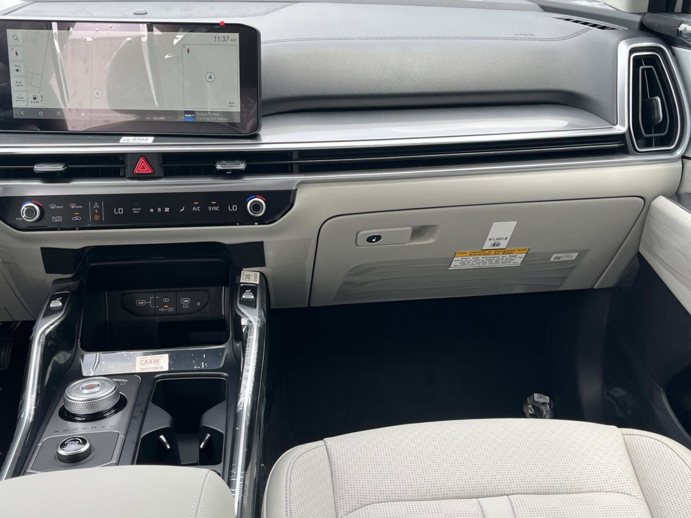 New 2026 Snow White Pearl Kia EX image 13