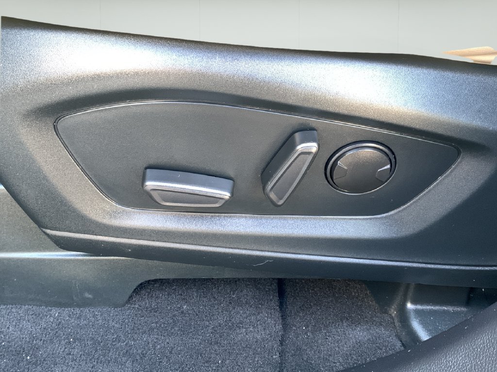 2024 Ford Explorer XLT - Photo 15