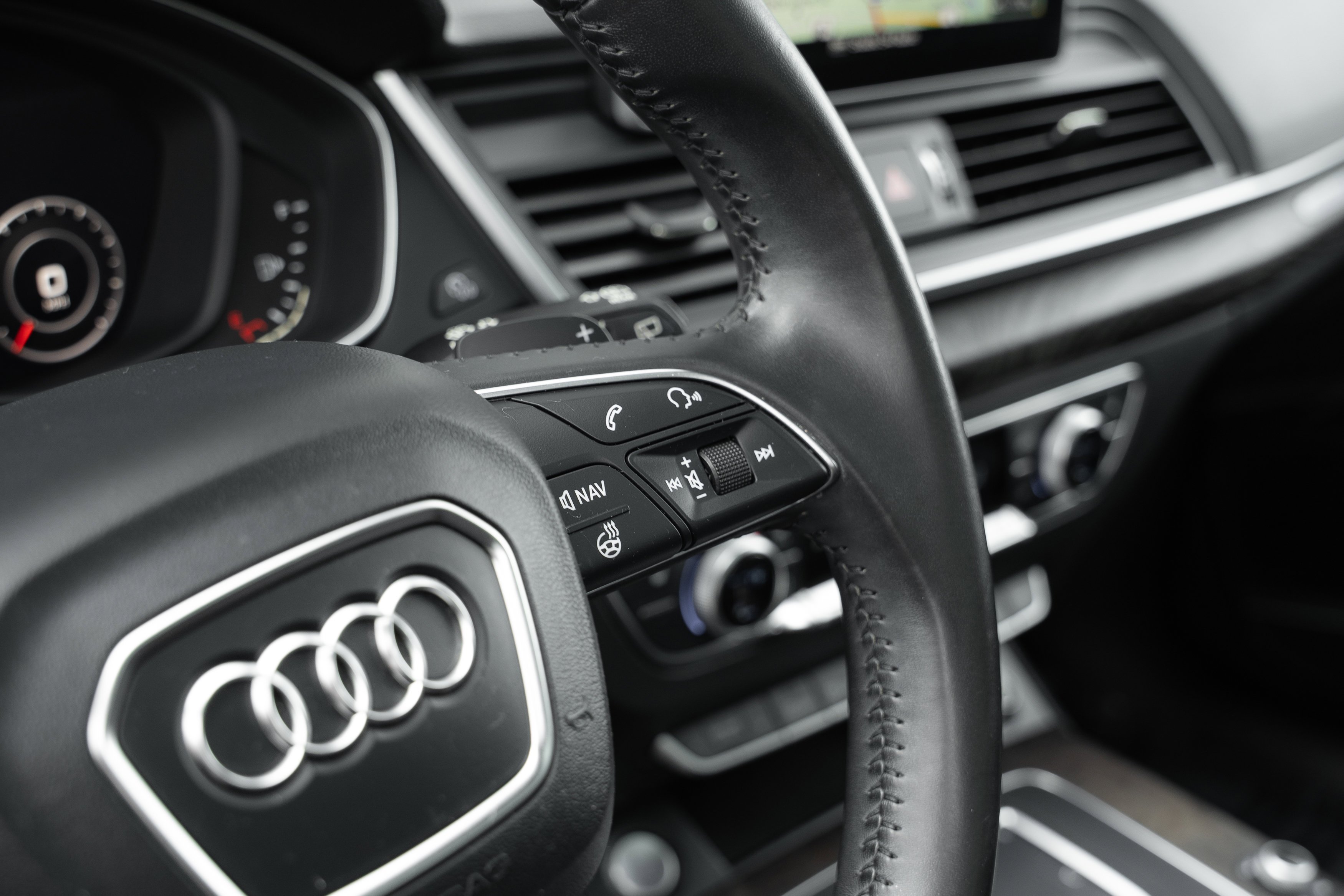 Used 2018 Monsoon Gray Metallic Audi Premium Plus image 12