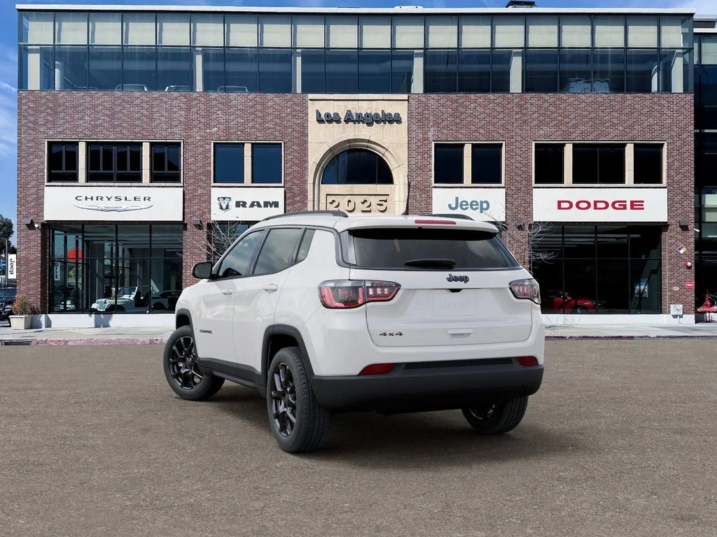 New 2026 Bright White Clearcoat Jeep Latitude image 3