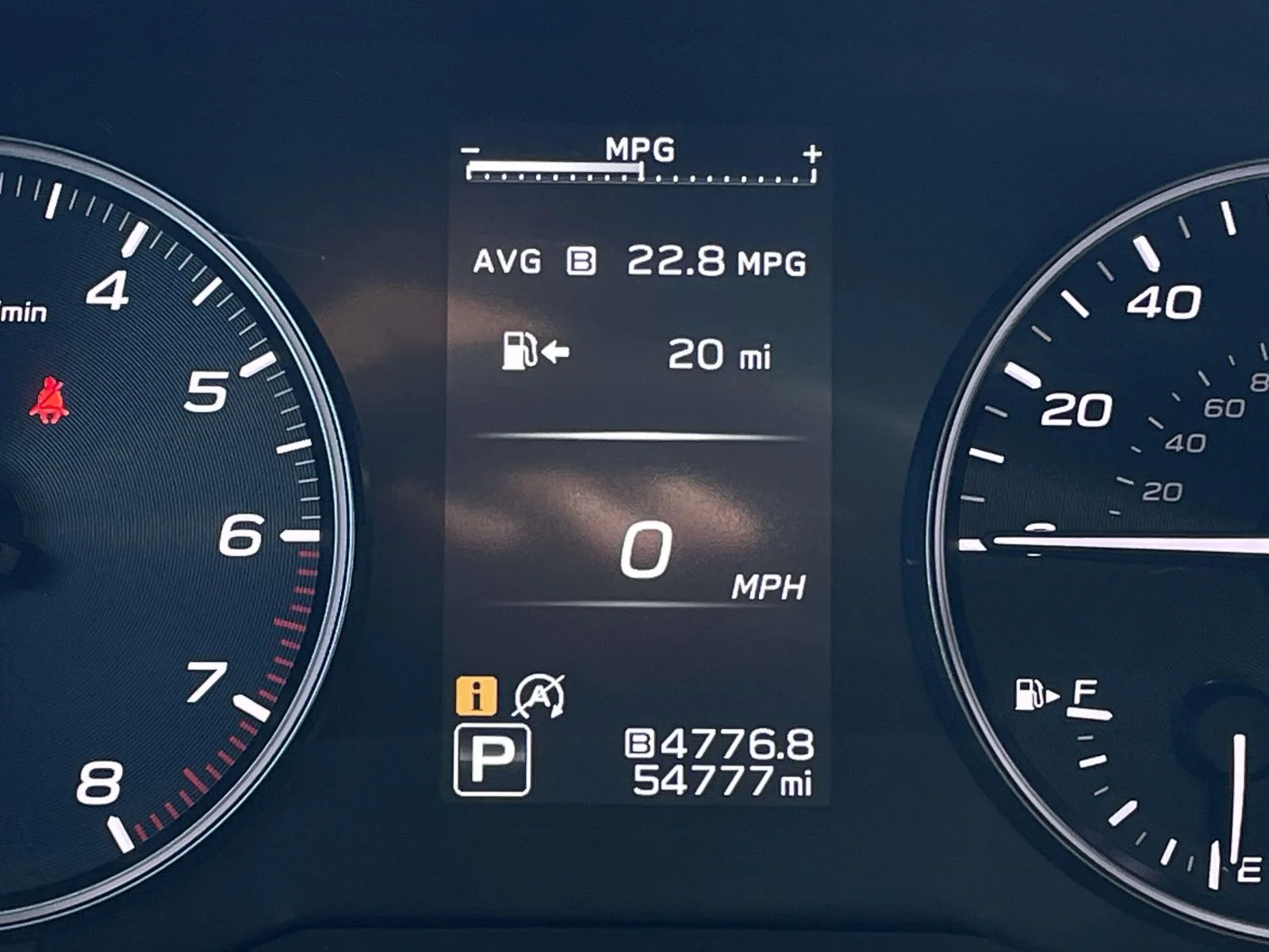 Used 2025 Ice Silver Metallic Subaru Premium image 15