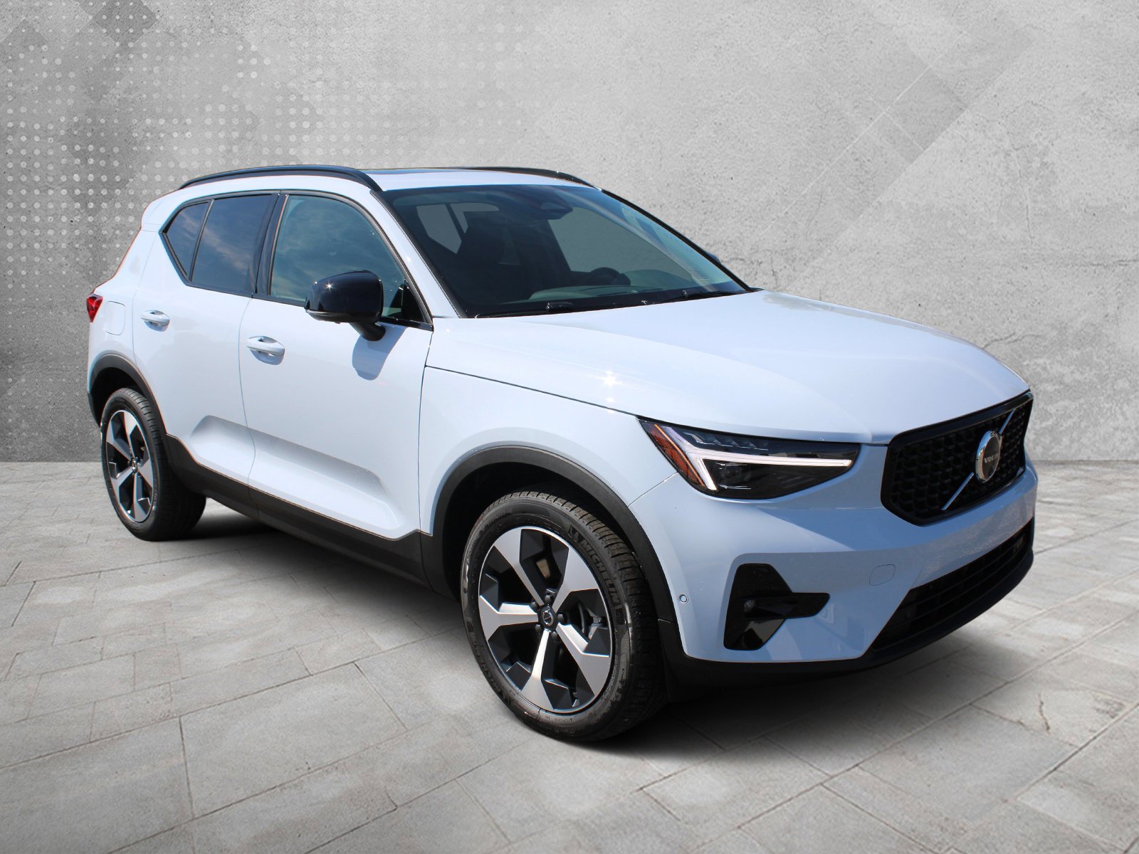 2026 Volvo XC40