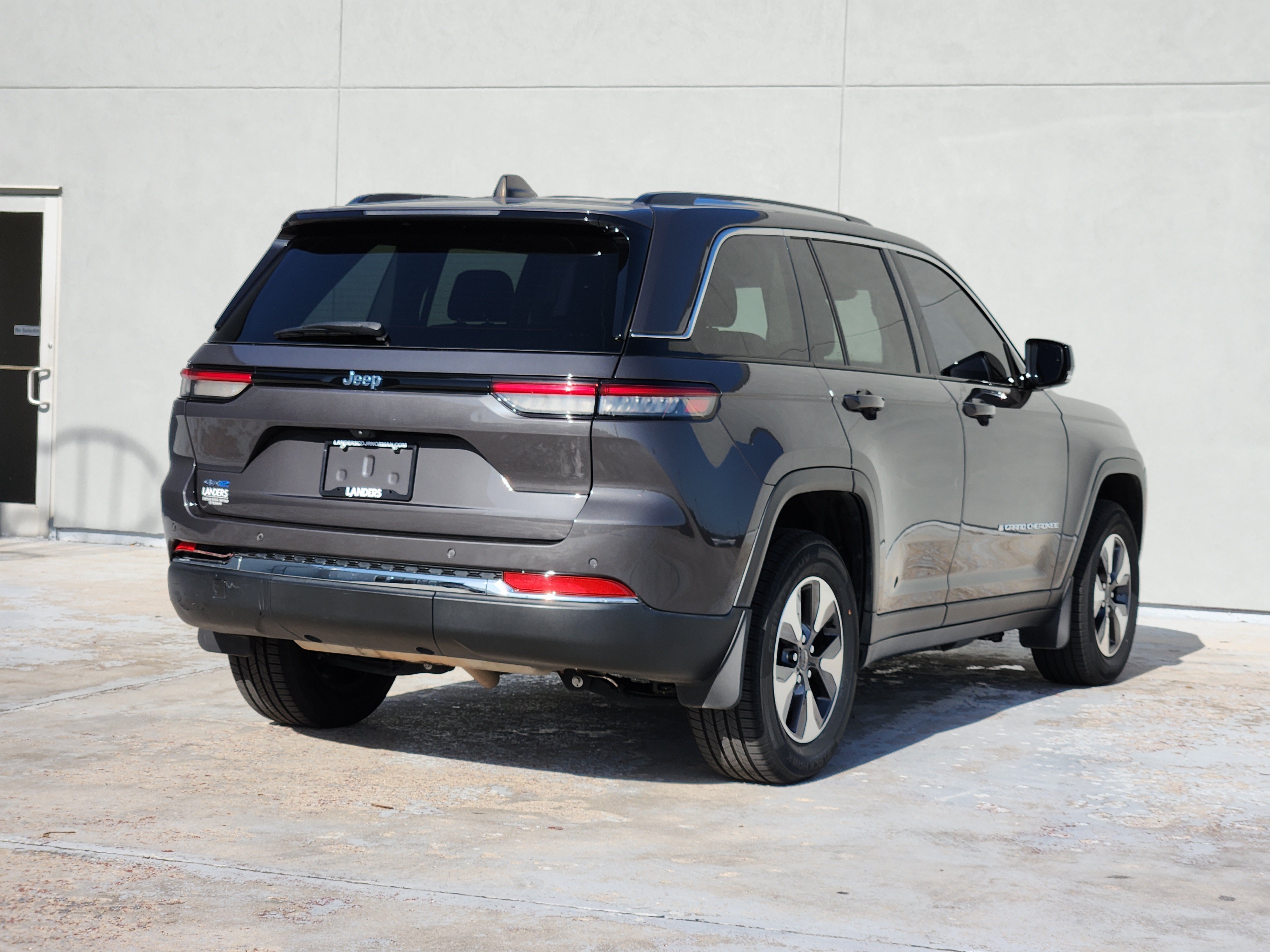 Used 2023 Baltic Gray Metallic Clearcoat Jeep 4DR 4WD image 8
