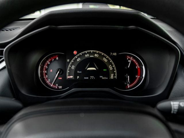 Used 2025 Ice Cap Toyota XLE image 19