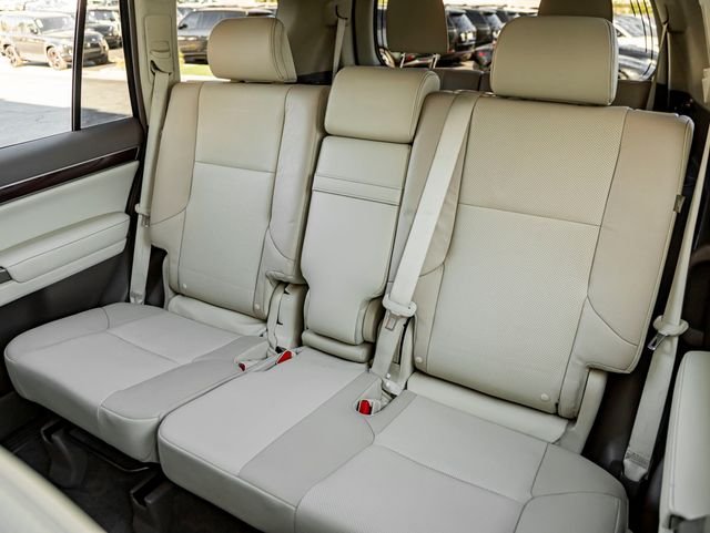 Used 2019 Starfire Pearl Lexus 460 image 25