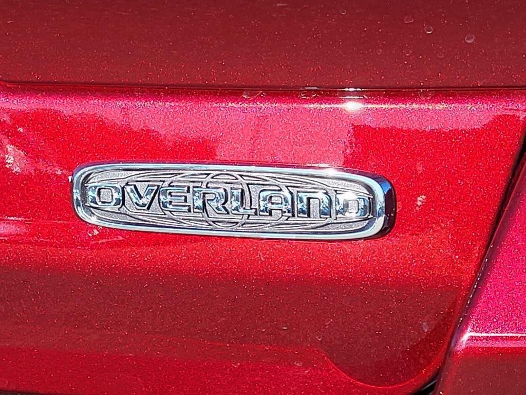 New 2024 Velvet Red Pearl-Coat Exterior Paint Jeep Overland image 25