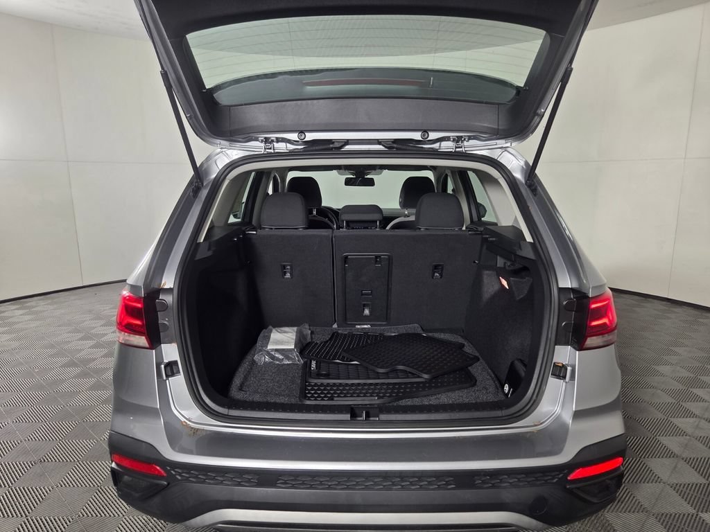 2022 Volkswagen Taos S - Photo 24
