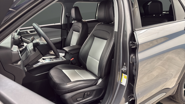 Used 2024 Carbonized Gray Metallic Ford XLT image 9