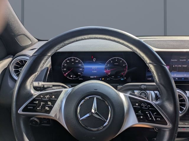 Used 2025 White Mercedes-Benz GLB 250 image 30