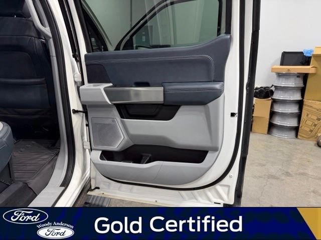 Used 2023 White Metallic Ford Limited image 26