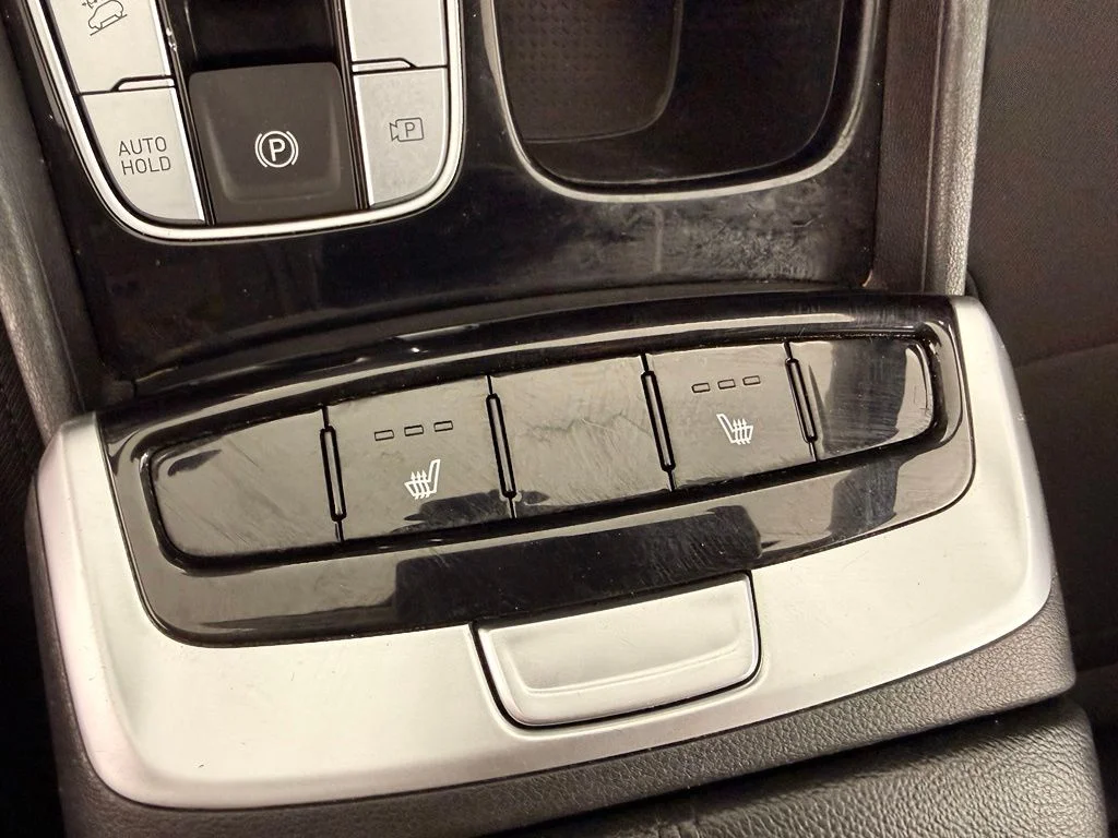 Used 2024 Silver Hyundai SEL image 26