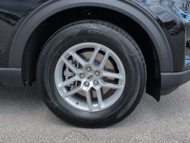New 2026 Agate Black Metallic Ford Active image 11