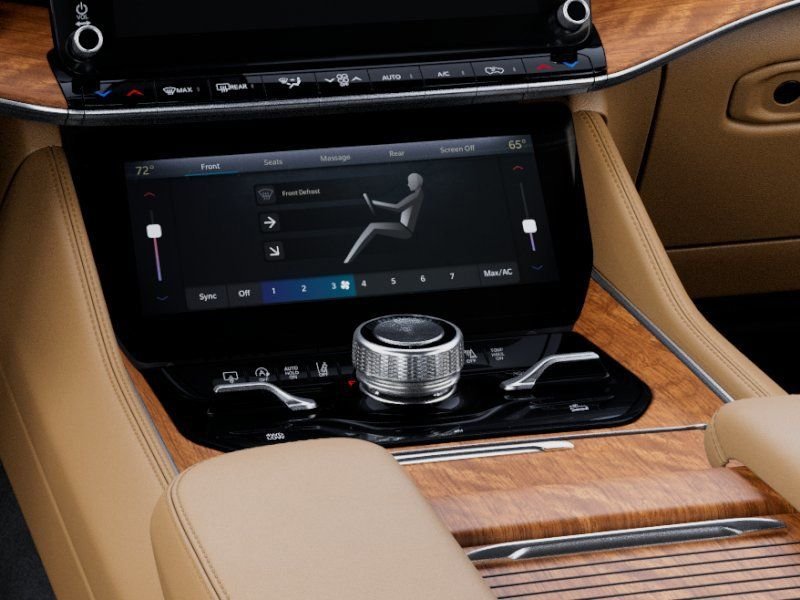 2025 Jeep Grand Wagoneer Series III - Photo 24