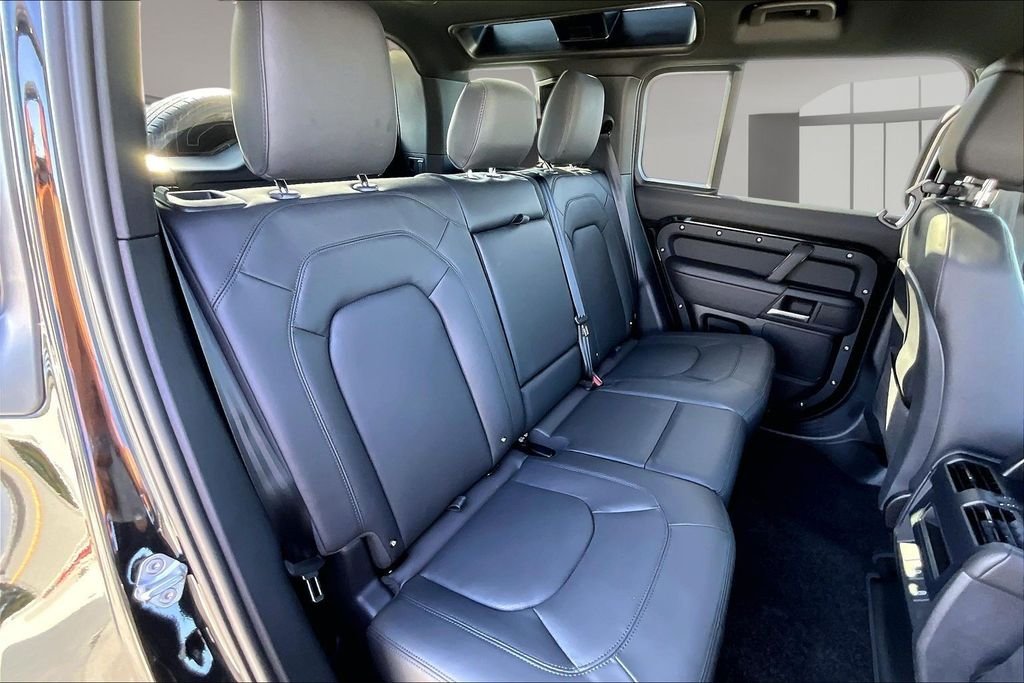 New 2026  Land Rover X-Dynamic SE image 10