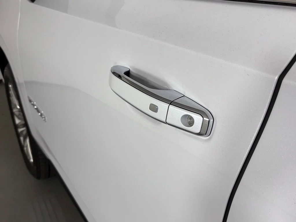 New 2026 Polar White Tricoat Chevrolet High Country image 13