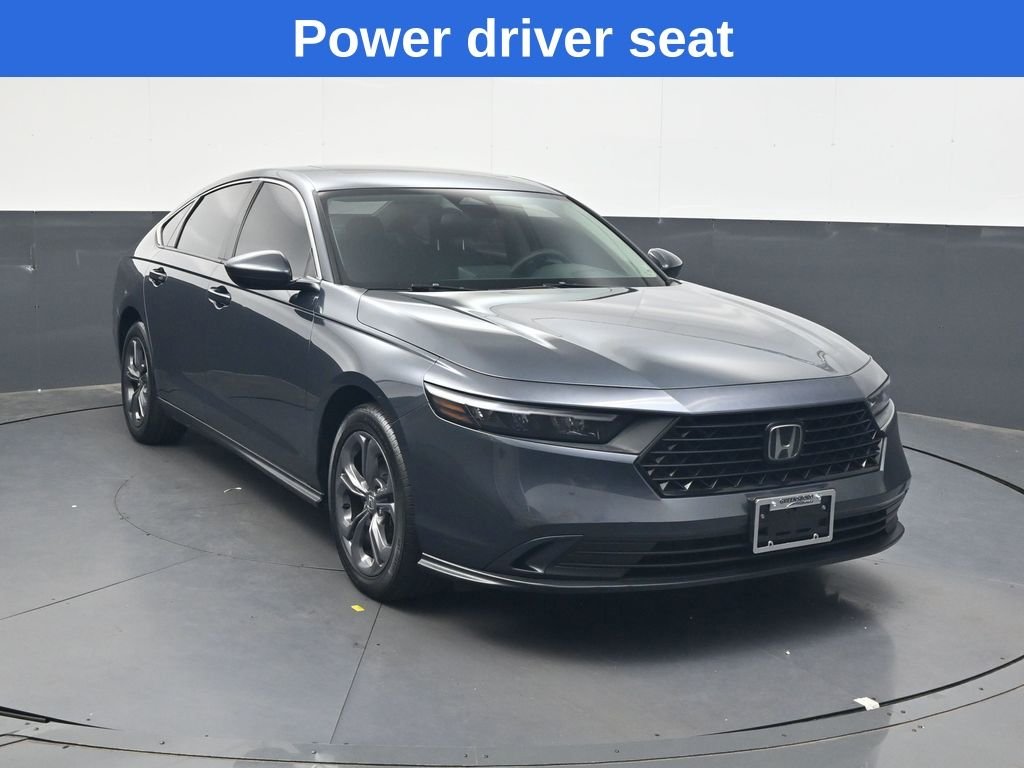 Used 2023  Honda EX image 2