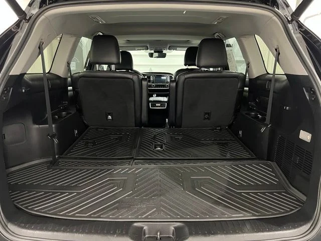 Used 2019 Black Toyota XLE image 20