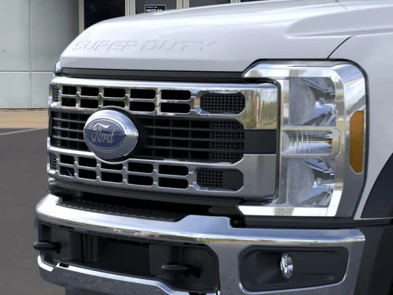 2025 Ford F-550 Super Duty Chassis Cab XL - Photo 39