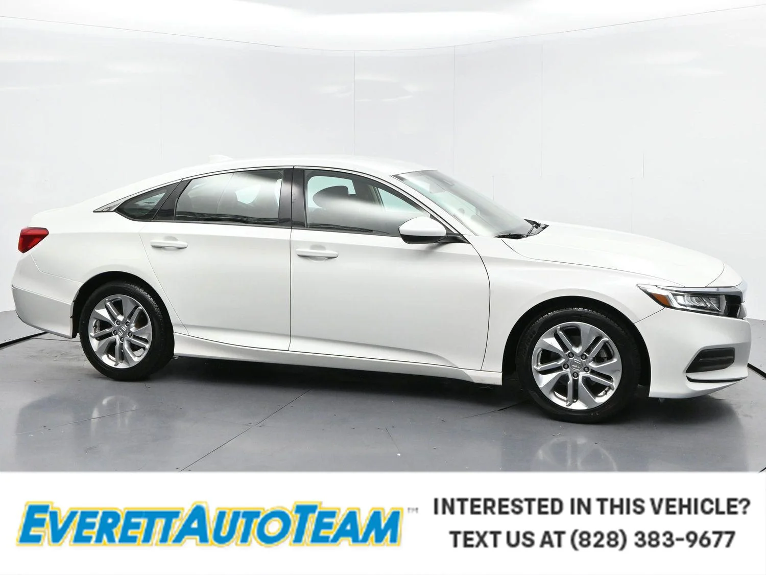 Used 2020 Platinum White Pearl Honda LX image 1