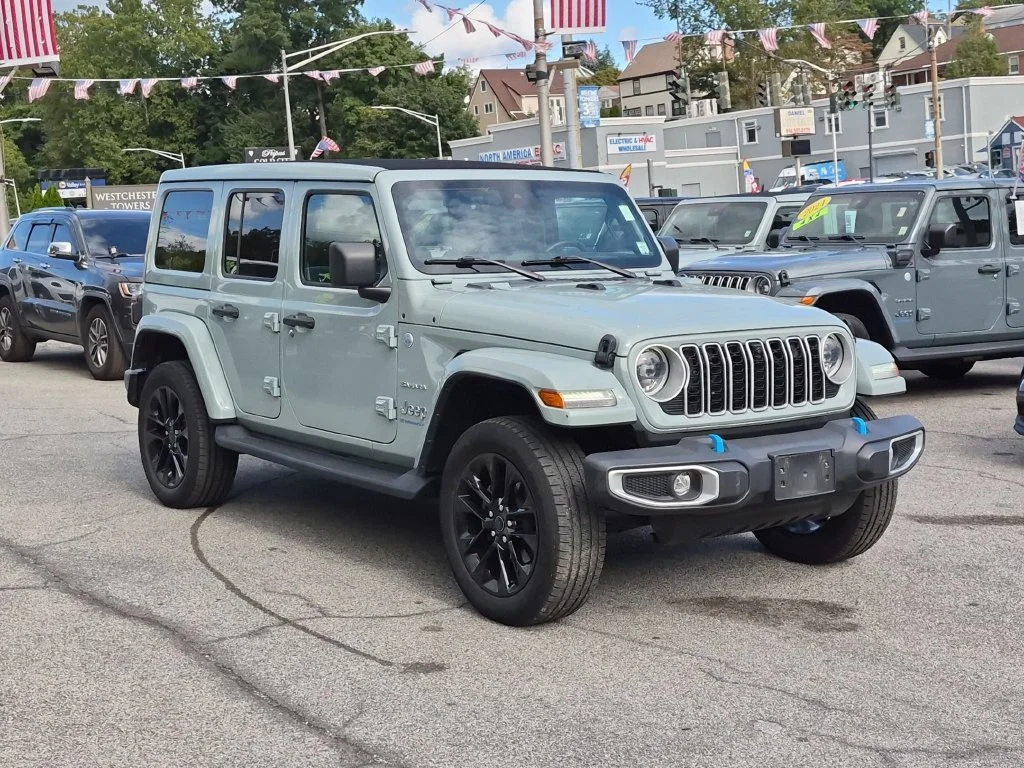 Used 2024 Gray Jeep Sahara 4xe image 3