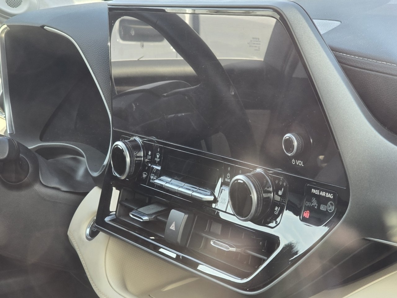 Certified Used 2024 Gray Toyota Limited image 15