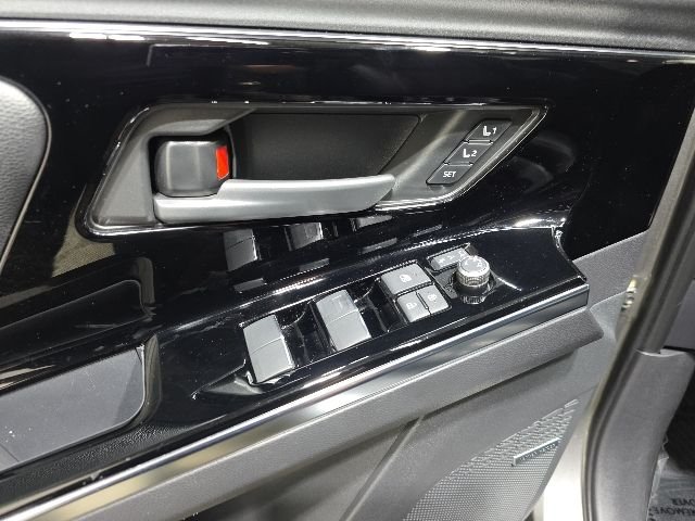 Used 2023 Smoked Carbon Subaru Limited image 12