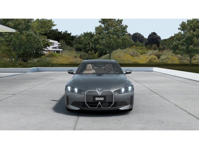 New 2026 Skyscraper Grey Metallic BMW i4 image 3