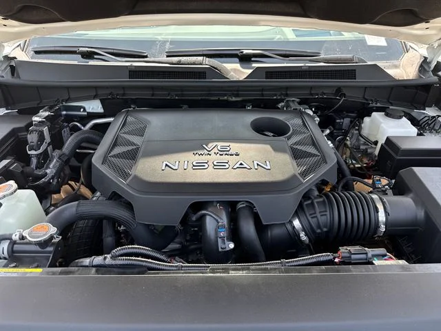 New 2026 Everest White TriCoat / Super Black Two-tone Nissan Platinum Reserve image 17