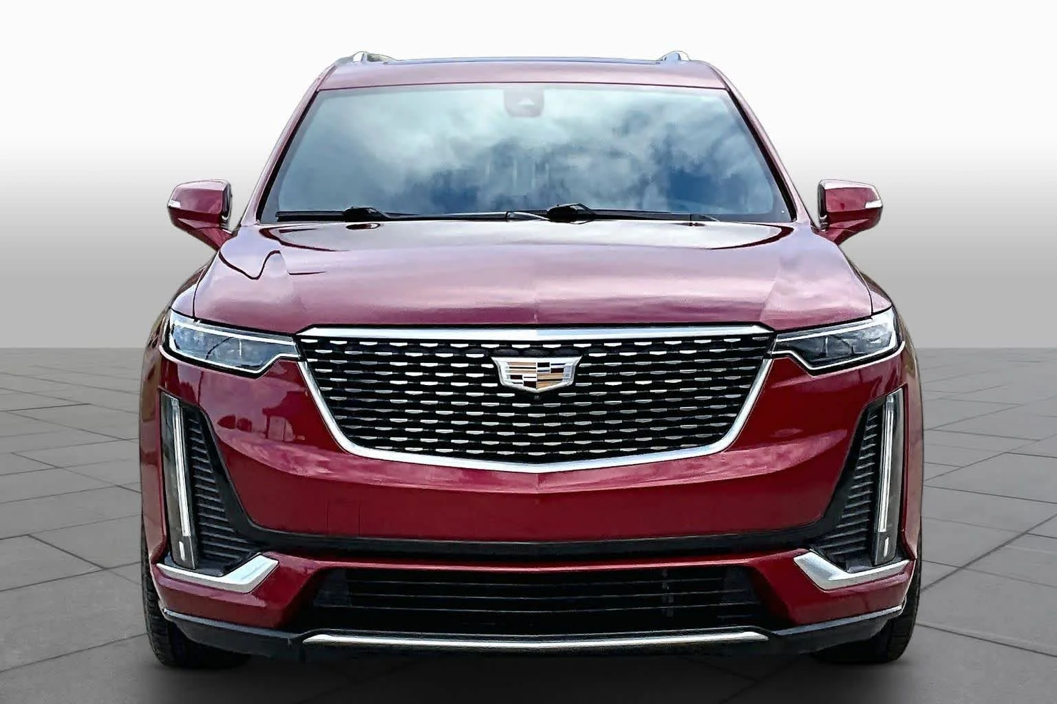 Used 2020 Red Horizon Tintcoat Cadillac FWD Premium Luxury image 4