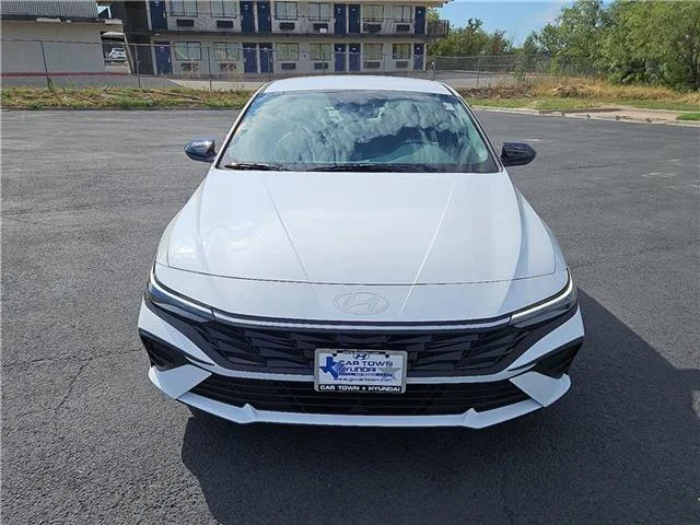 New 2025 Serenity White Hyundai SEL Sport image 8