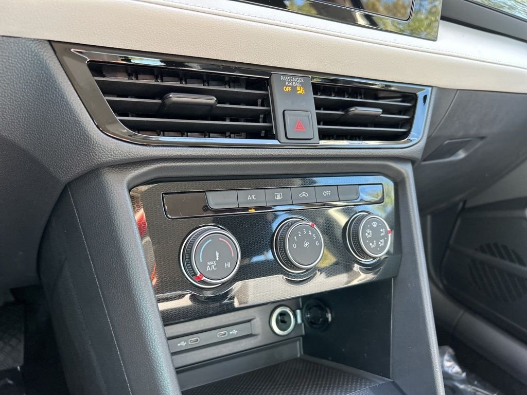 New 2026 Black Volkswagen 1.5T S image 33