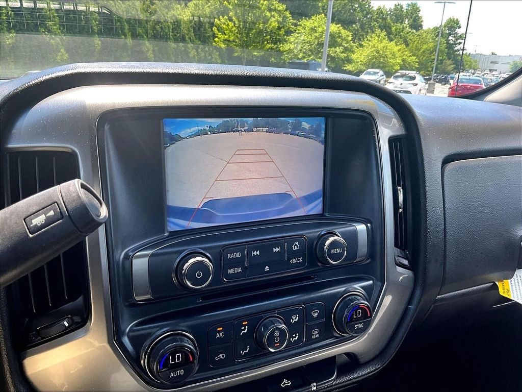 Used 2018 Silver Chevrolet LT image 19