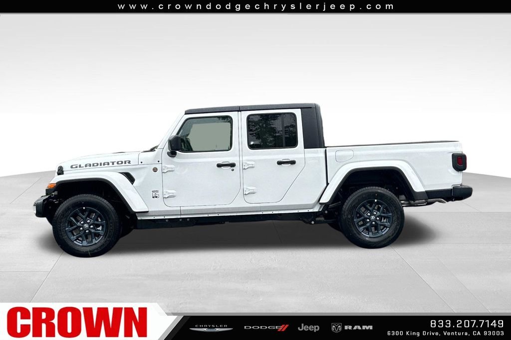New 2026 Bright White Clear-Coat Exterior Paint Jeep 85th Anniversary Edition image 6