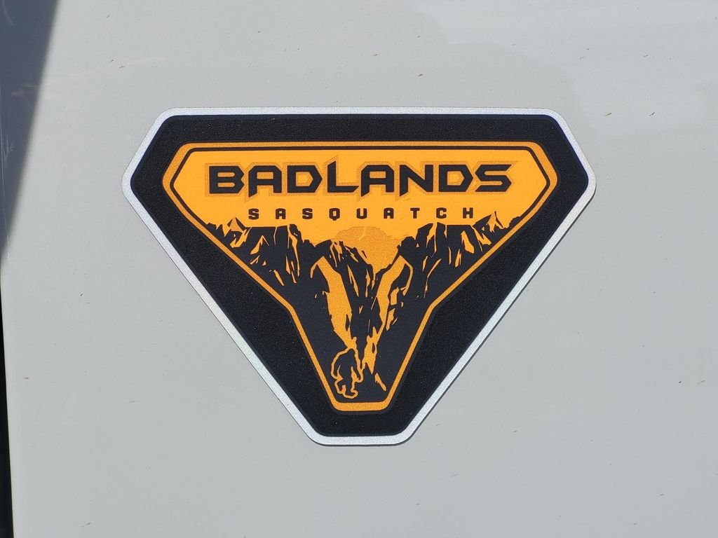 New 2026 Avalanche Gray Ford Badlands® image 5