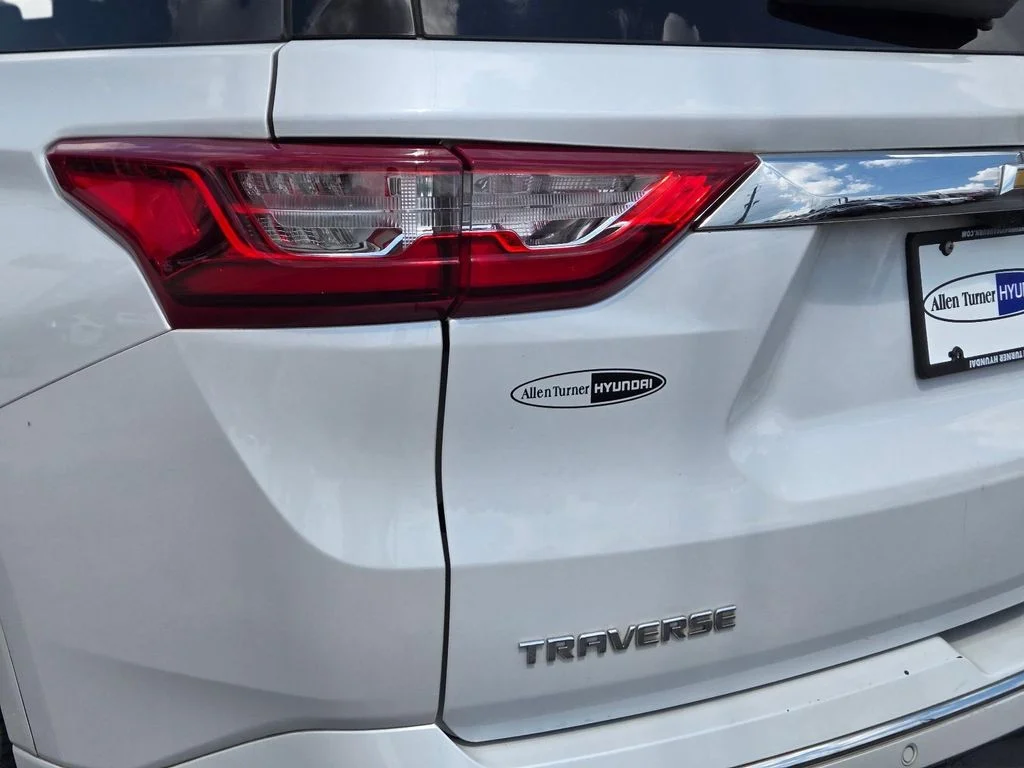 Used 2019 Beige Chevrolet Premier image 7