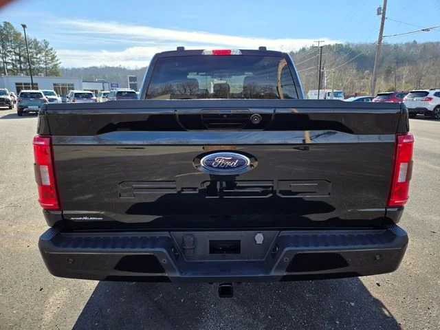 Used 2023 Black Ford XLT image 7