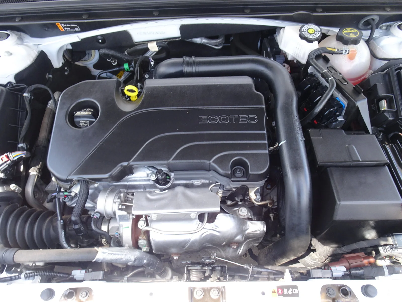 Used 2024 White Chevrolet RS image 13