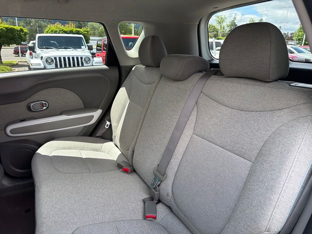 Used 2017 Caribbean Blue w/Clear White Roof Kia Base image 27