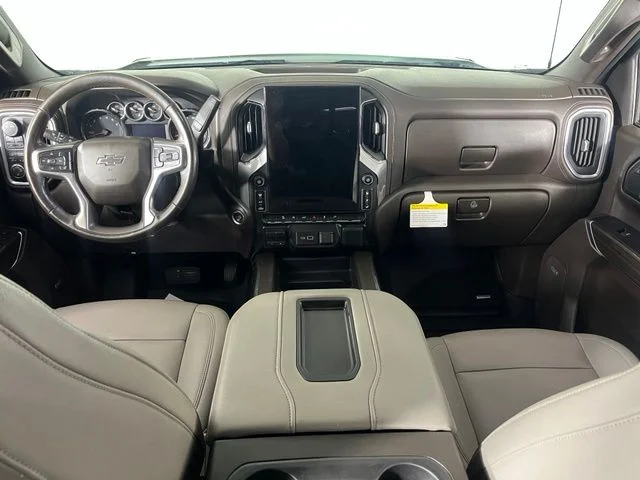 Used 2021 White Chevrolet RST image 34