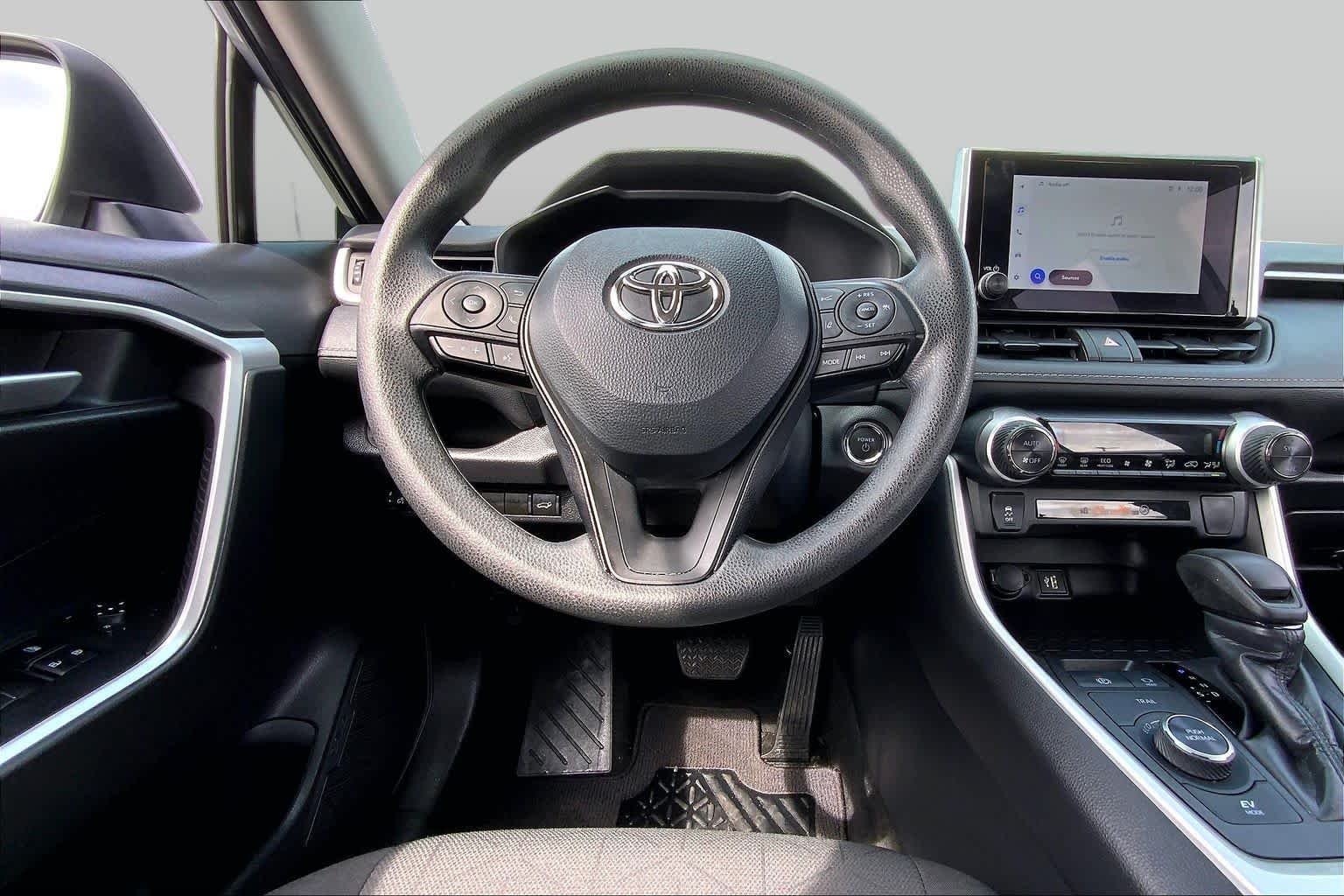 Used 2024 Silver Sky Metallic Toyota Hybrid XLE image 6